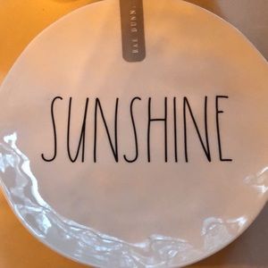 Set of 4 “sunshine” Rae Dunn plates